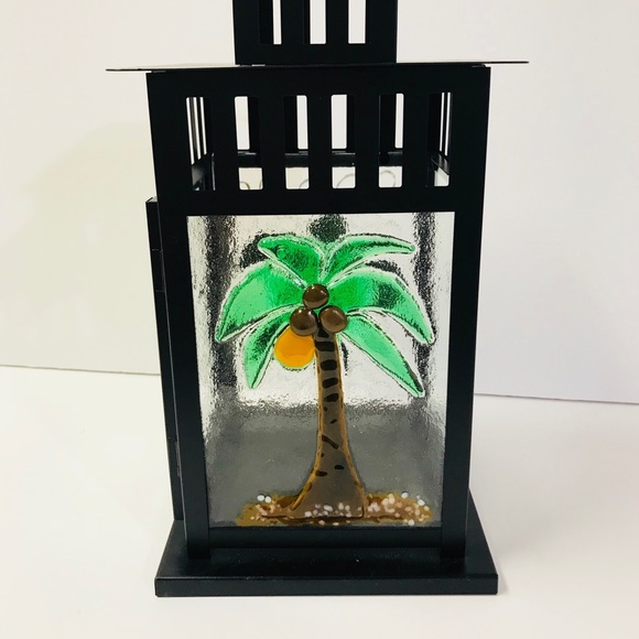 Lantern - Picture 2 of 3